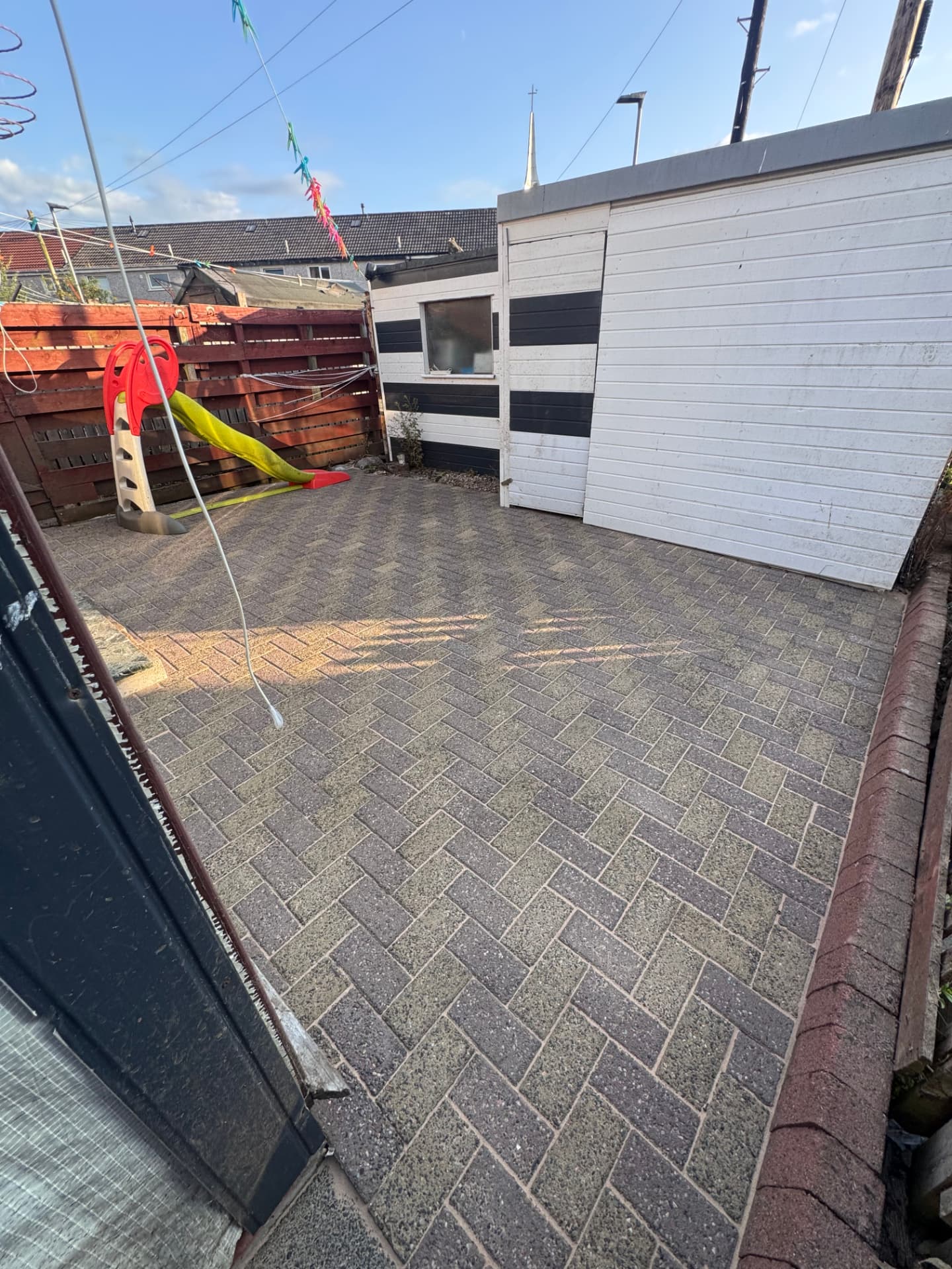 Monoblock driveway after pressure washing